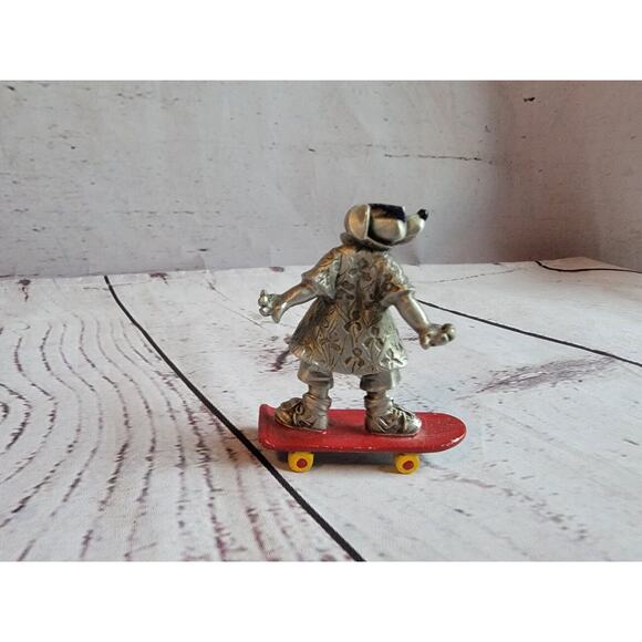 Hudson Pewter Hawaiian Puppy Hound Dog Skateboard Diorama Miniature Art Figurine - Picture 4 of 7